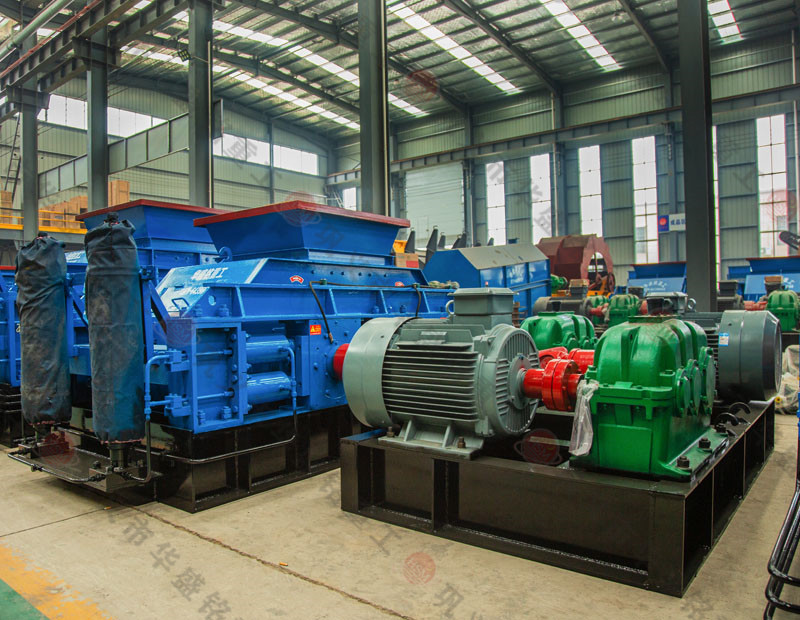 河卵石制砂就用對輥制砂機(jī)，1012對輥制砂機(jī)多少錢一臺